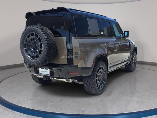 Gondwana Stone Metallic 2026 Land Rover Defender X-Dynamic SE