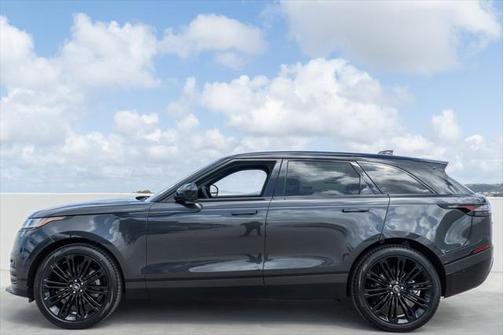 2026 Land Rover Range Rover Velar P250 SE R-Dynamic