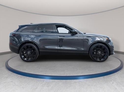 2026 Land Rover Range Rover Velar P250 SE R-Dynamic
