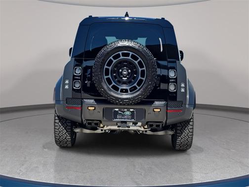 2025 Land Rover Defender V8