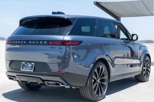 2025 Land Rover Range Rover Sport SE