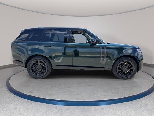 British Green 2026 Land Rover Range Rover SE