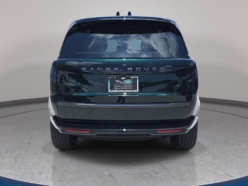 British Green 2026 Land Rover Range Rover SE