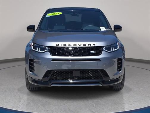 2025 Land Rover Discovery Sport SE