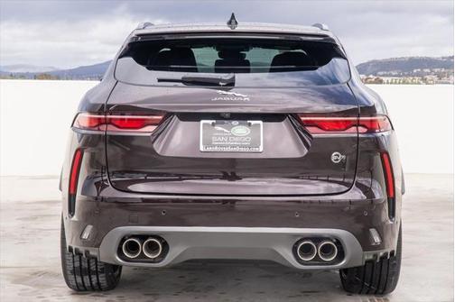 2025 Jaguar F-PACE SVR