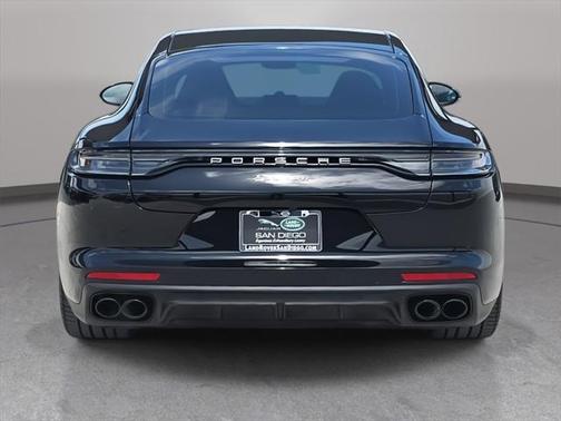 2022 Porsche Panamera Platinum Edition
