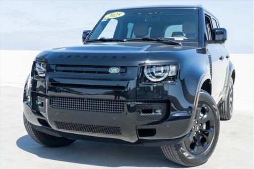 2025 Land Rover Defender X-Dynamic SE