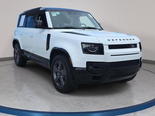 Fuji White 2026 Land Rover Defender X-Dynamic SE