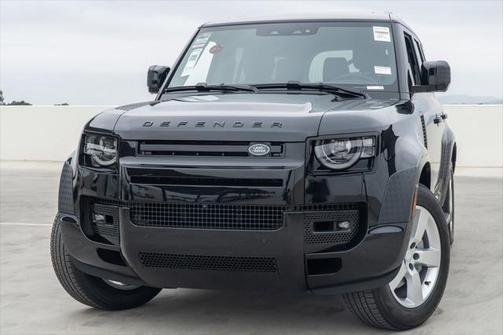 2025 Land Rover Defender X-Dynamic SE