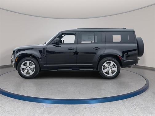 2025 Land Rover Defender X-Dynamic SE