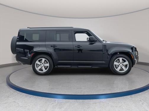 2025 Land Rover Defender X-Dynamic SE