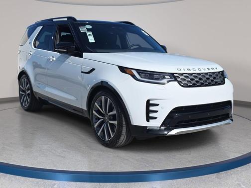 Fuji White 2026 Land Rover Discovery Gemini Edition