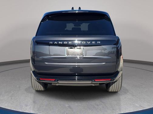 2026 Land Rover Range Rover SE