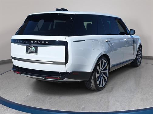 2026 Land Rover Range Rover SE