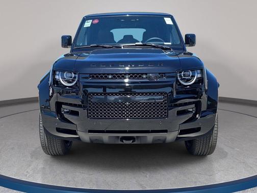 Narvik Black 2026 Land Rover Defender OCTA Black