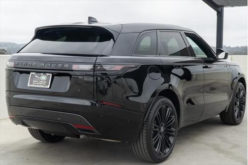 2026 Land Rover Range Rover Velar Dynamic SE