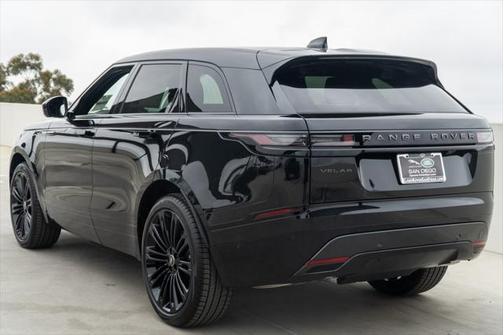 2026 Land Rover Range Rover Velar Dynamic SE
