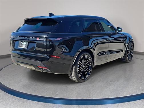 2026 Land Rover Range Rover Velar P250 SE R-Dynamic