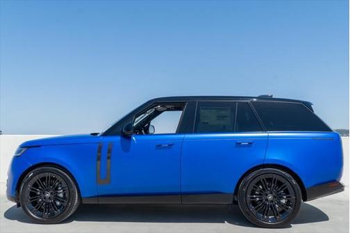 2025 Land Rover Range Rover SE