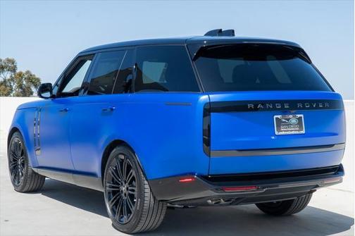 2025 Land Rover Range Rover SE