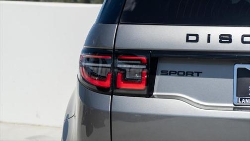 2024 Land Rover Discovery Sport SE