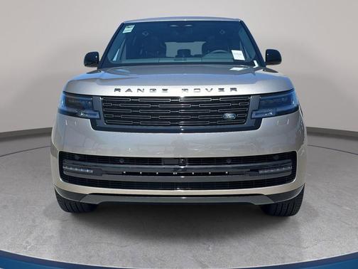 Batumi Gold Premium Metallic 2026 Land Rover Range Rover SE
