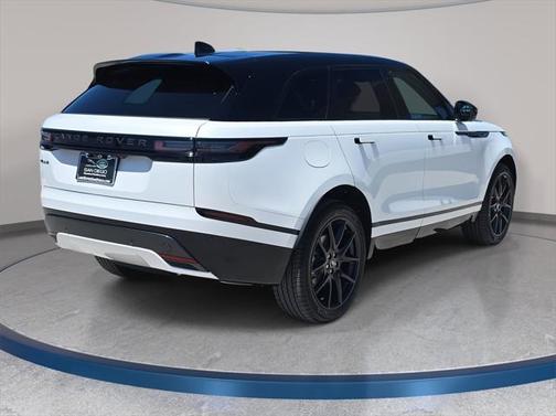 2026 Land Rover Range Rover Velar Dynamic SE