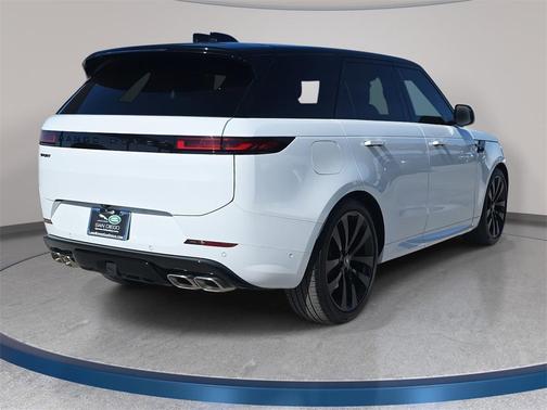 2025 Land Rover Range Rover Sport SE