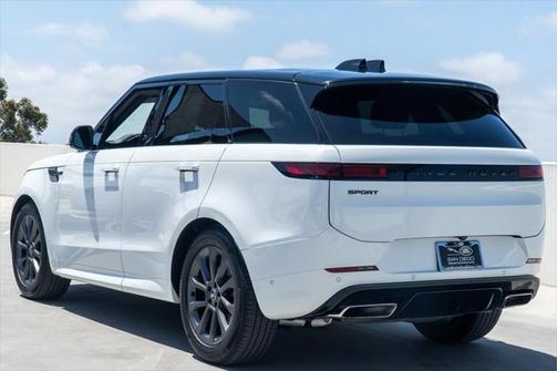2025 Land Rover Range Rover Sport SE