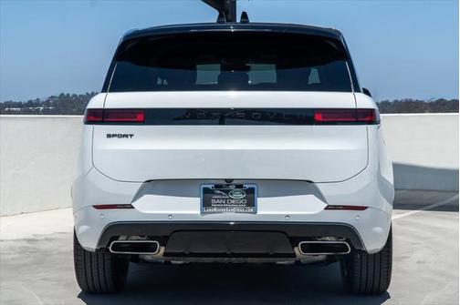 2025 Land Rover Range Rover Sport SE