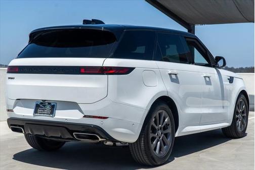 2025 Land Rover Range Rover Sport SE