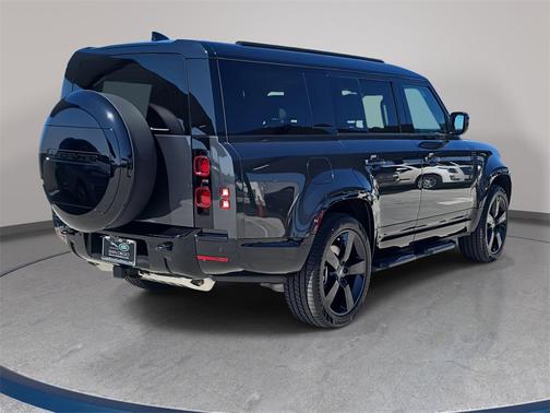 2025 Land Rover Defender X-Dynamic SE