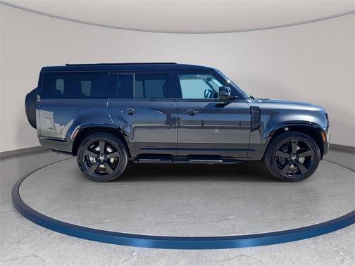 2025 Land Rover Defender X-Dynamic SE