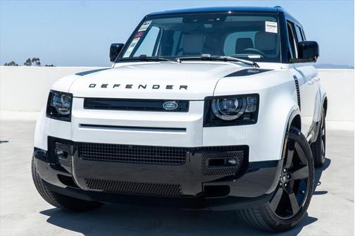 2025 Land Rover Defender X-Dynamic SE