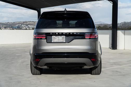 2025 Land Rover Discovery Dynamic SE