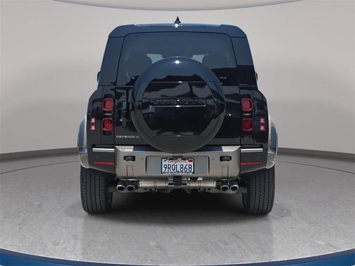 2025 Land Rover Defender X-Dynamic SE