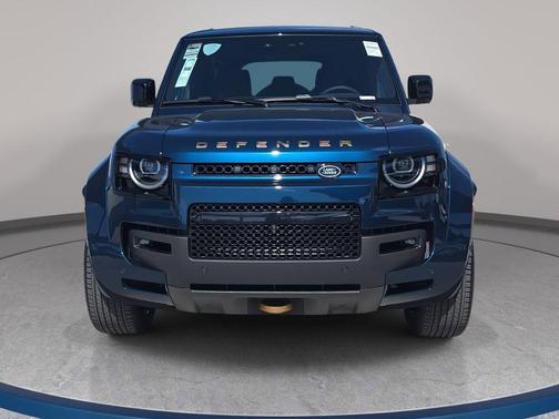 2026 Land Rover Defender 110 V8