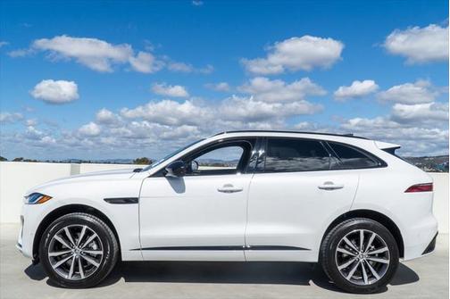 2025 Jaguar F-PACE P250