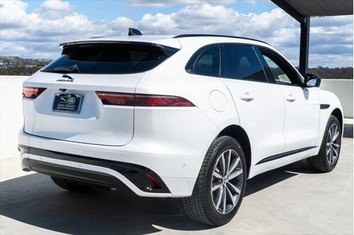 2025 Jaguar F-PACE P250