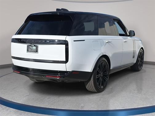 2026 Land Rover Range Rover SE