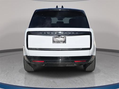 2026 Land Rover Range Rover SE