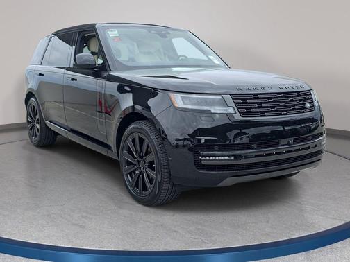 Santorini Black 2026 Land Rover Range Rover SE