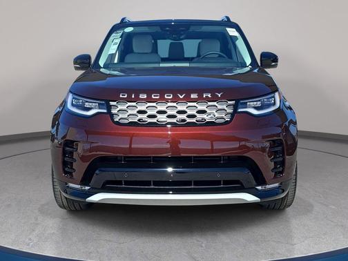 Sedona Red 2026 Land Rover Discovery Gemini Edition