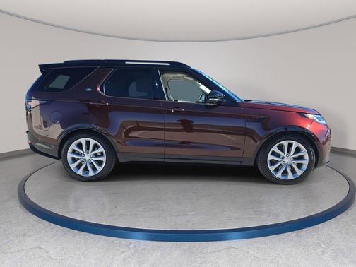 Sedona Red 2026 Land Rover Discovery Gemini Edition