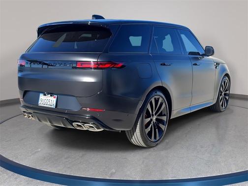 2025 Land Rover Range Rover Sport SE