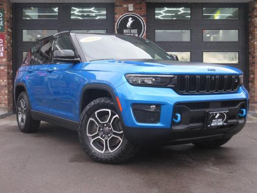 2022 Jeep Grand Cherokee 4xe Trailhawk