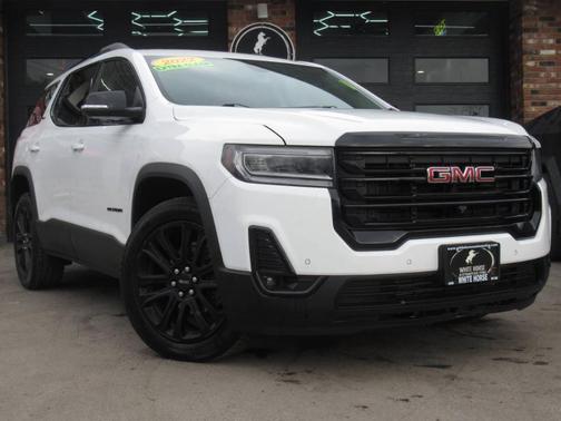 2022 GMC Acadia SLT