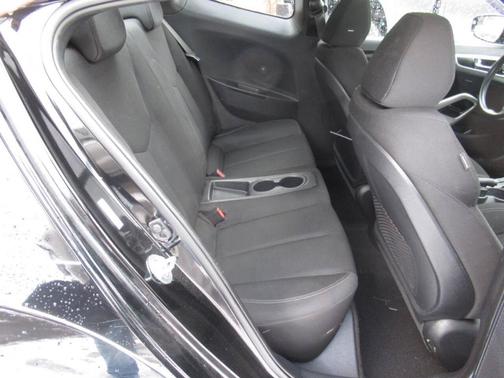 2017 Hyundai Veloster Value Edition