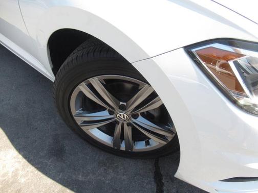 2020 Volkswagen Jetta 1.4T R-Line