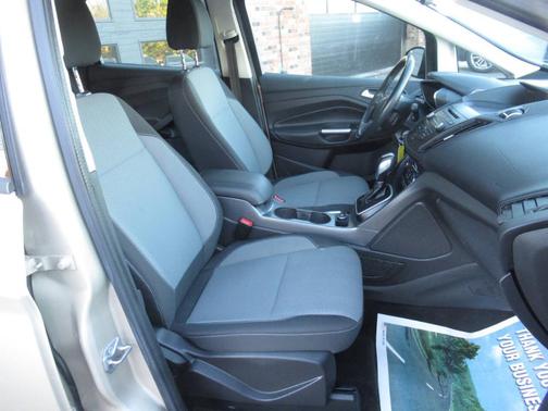 2017 Ford C-Max Hybrid SE